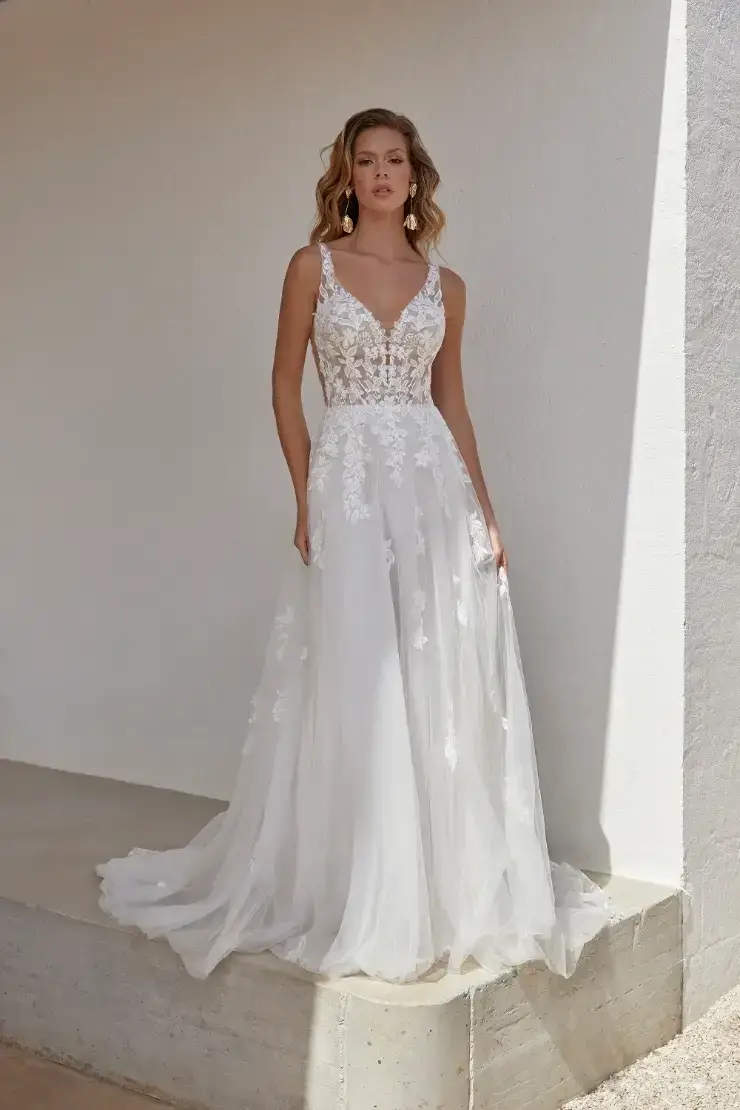 Last-Minute Brides Rejoice: Find Your Dream Dress Off-the-Rack This Season. Desktop Image