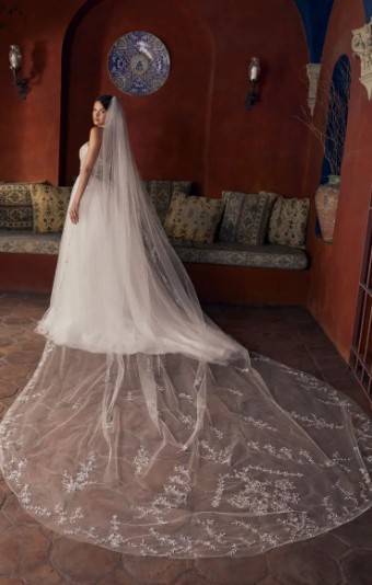 Casablanca Bridal Odette #0 default Ivory/Silver thumbnail