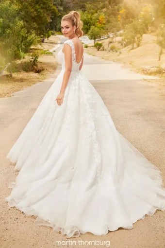 Martin Thornburg 120253 #1 default Diamond White/Nude thumbnail