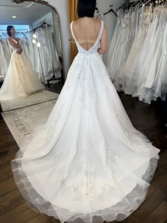 Martin Thornburg 119256 #1 default Ivory/Vanilla thumbnail