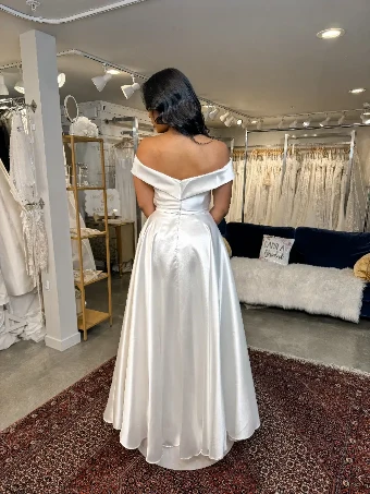 Samila Bridal Collection B334 #10 Off White thumbnail