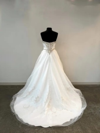 Private Label B081 #3 Ivory thumbnail