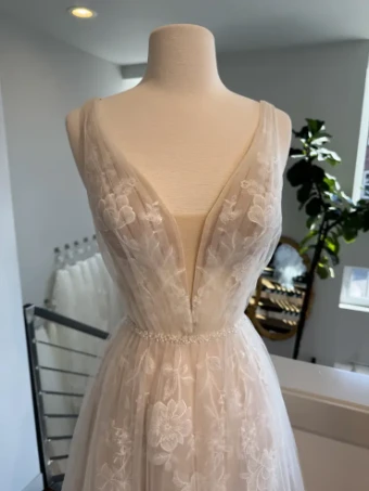 Justin Alexander #JA277 #1 Vintage Rose/Ivory/Latte thumbnail