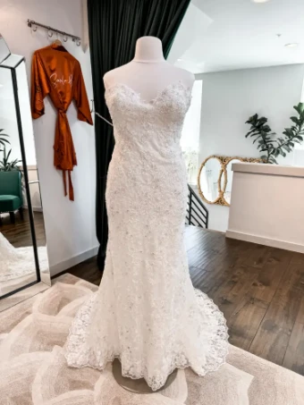 Martin Thornburg 119284FW without overskirt #7 Ivory thumbnail