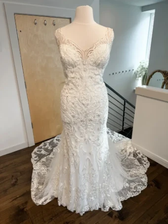 Martin Thornburg #221211W - Detachable Sleeves #4 Ivory thumbnail