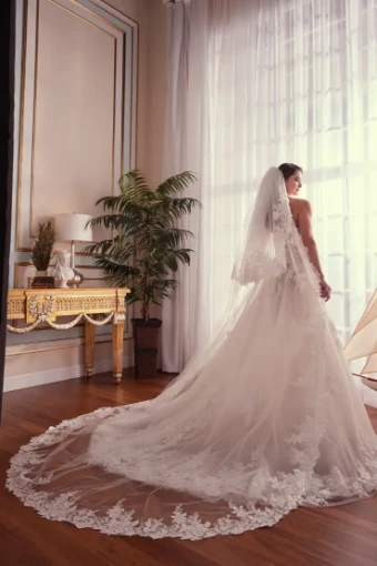 Martin Thornburg Magnolia Veil - Double #0 default Ivory thumbnail