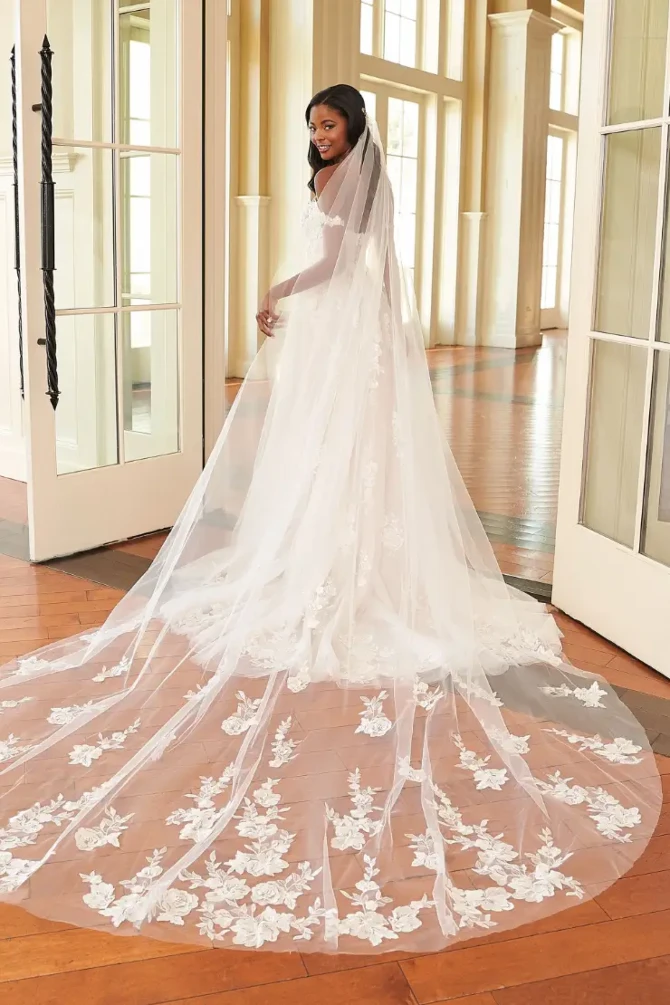 Sincerity Bridal | Seattle Bridal Rack - Cecilia Veil - Royal Cathedral ...