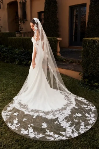 Sophia Tolli Noelle Veil #0 default Ivory thumbnail