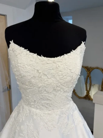 Morilee #Amanda #1 Ivory thumbnail