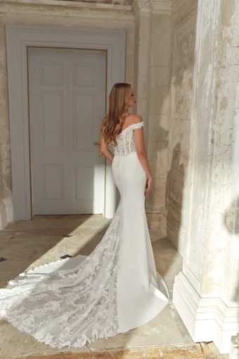 Sincerity Bridal #Theodora #4 Ivory/Latte thumbnail