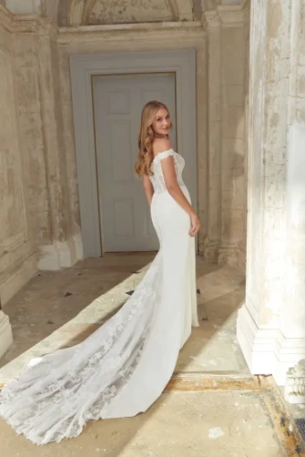 Sincerity Bridal #Theodora #6 Ivory/Latte thumbnail