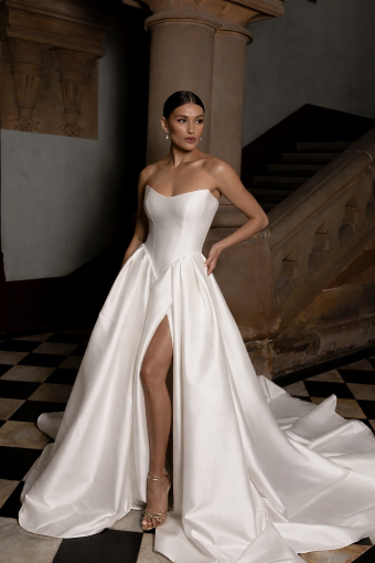 La Premiere #10019 Abbey #0 default Ivory/Nude/Ivory thumbnail