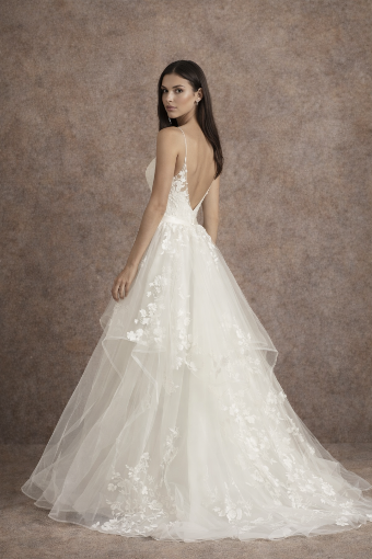 Beloved by Casablanca #Lily #2 default Ivory thumbnail