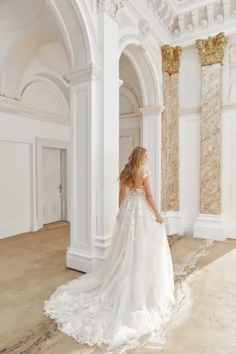 Sincerity Bridal #Desireé #5 Sand/Ivory/Latte thumbnail