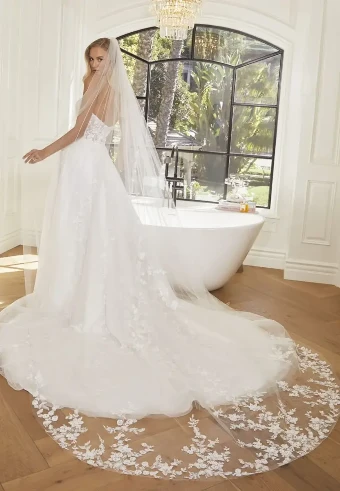Casablanca Bridal Blake Veil #0 default Ivory thumbnail