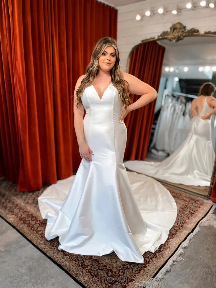 Adore by Justin Alexander #11168 Default Image