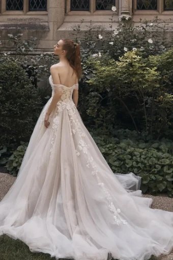 La Premiere Esther #2 Ivory thumbnail
