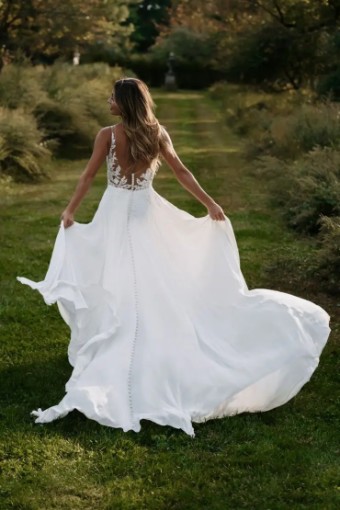 Allure Romance 3512 #4 default Nude/Ivory thumbnail