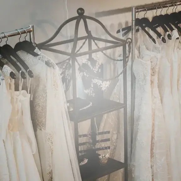 wedding dresses store